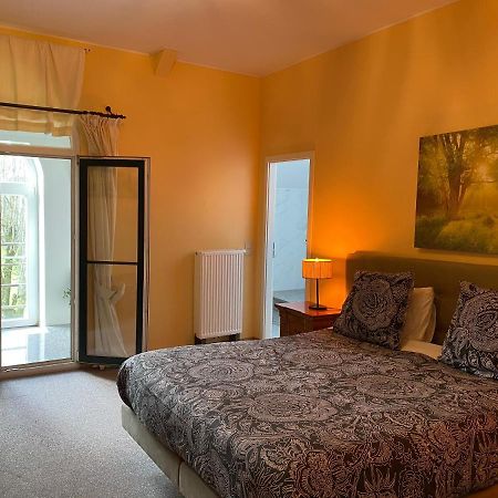 Chateau Les Tourelles Bertrix Ngoại thất bức ảnh