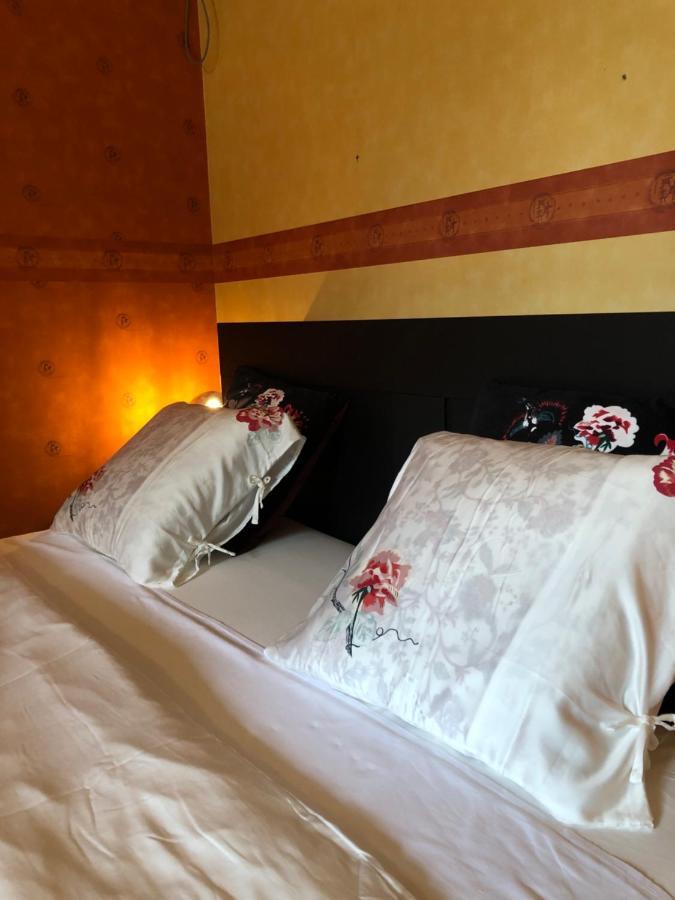 Chateau Les Tourelles Bertrix Ngoại thất bức ảnh
