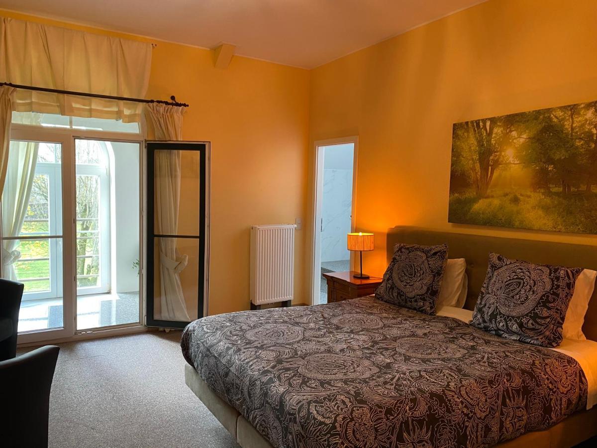 Chateau Les Tourelles Bertrix Ngoại thất bức ảnh